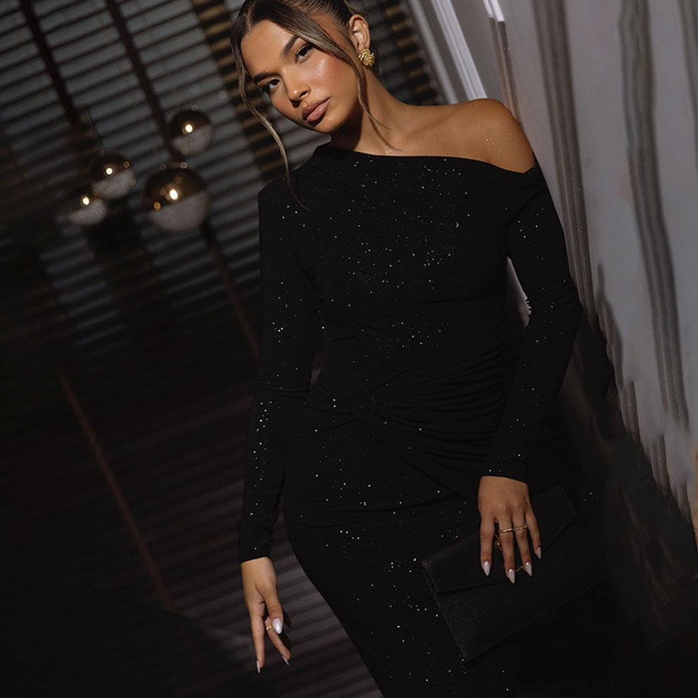 Uriela – Sparkling maxi dress with long sleeves